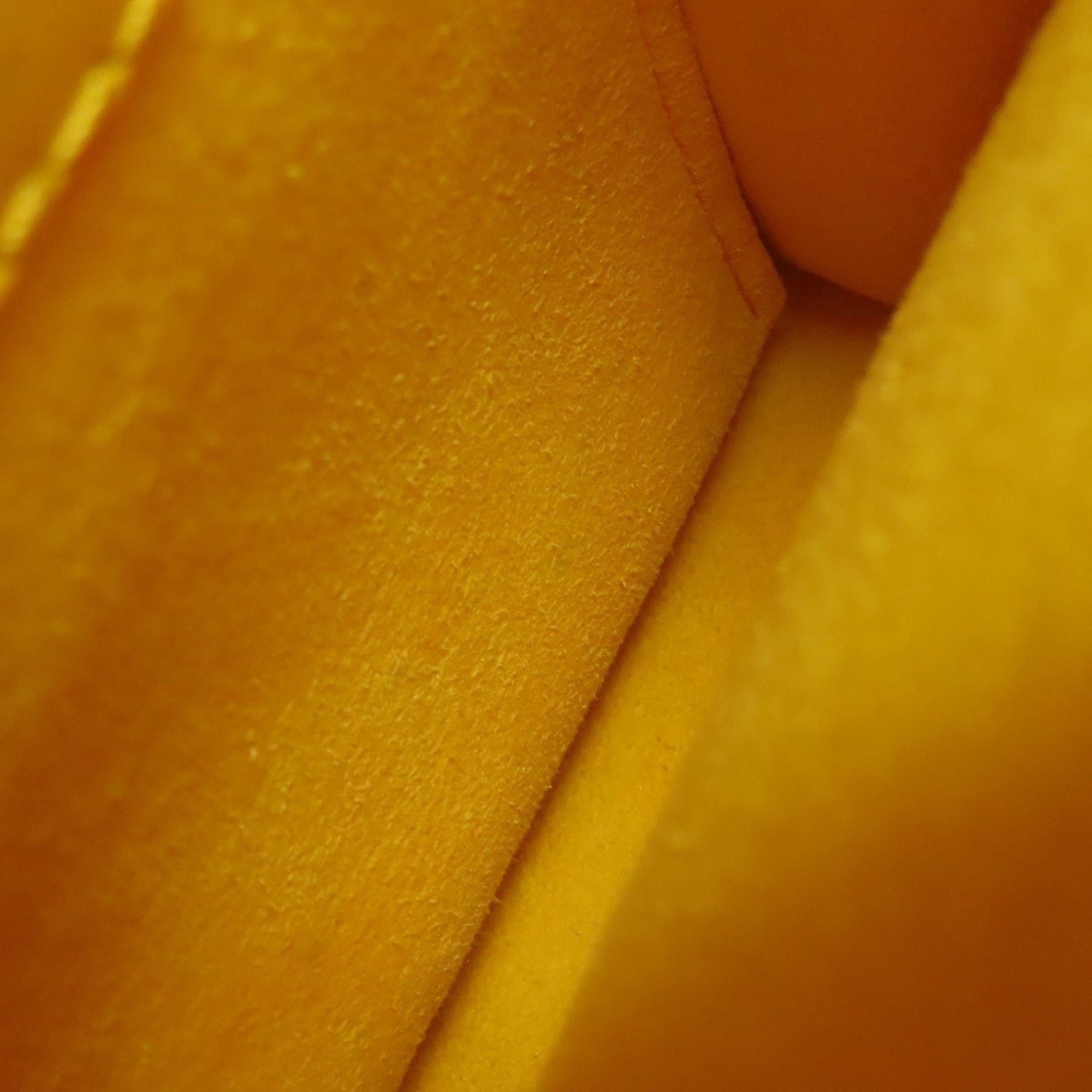 LOV M81068 Petite Sac Plat Handbag in Epi Leather for Women