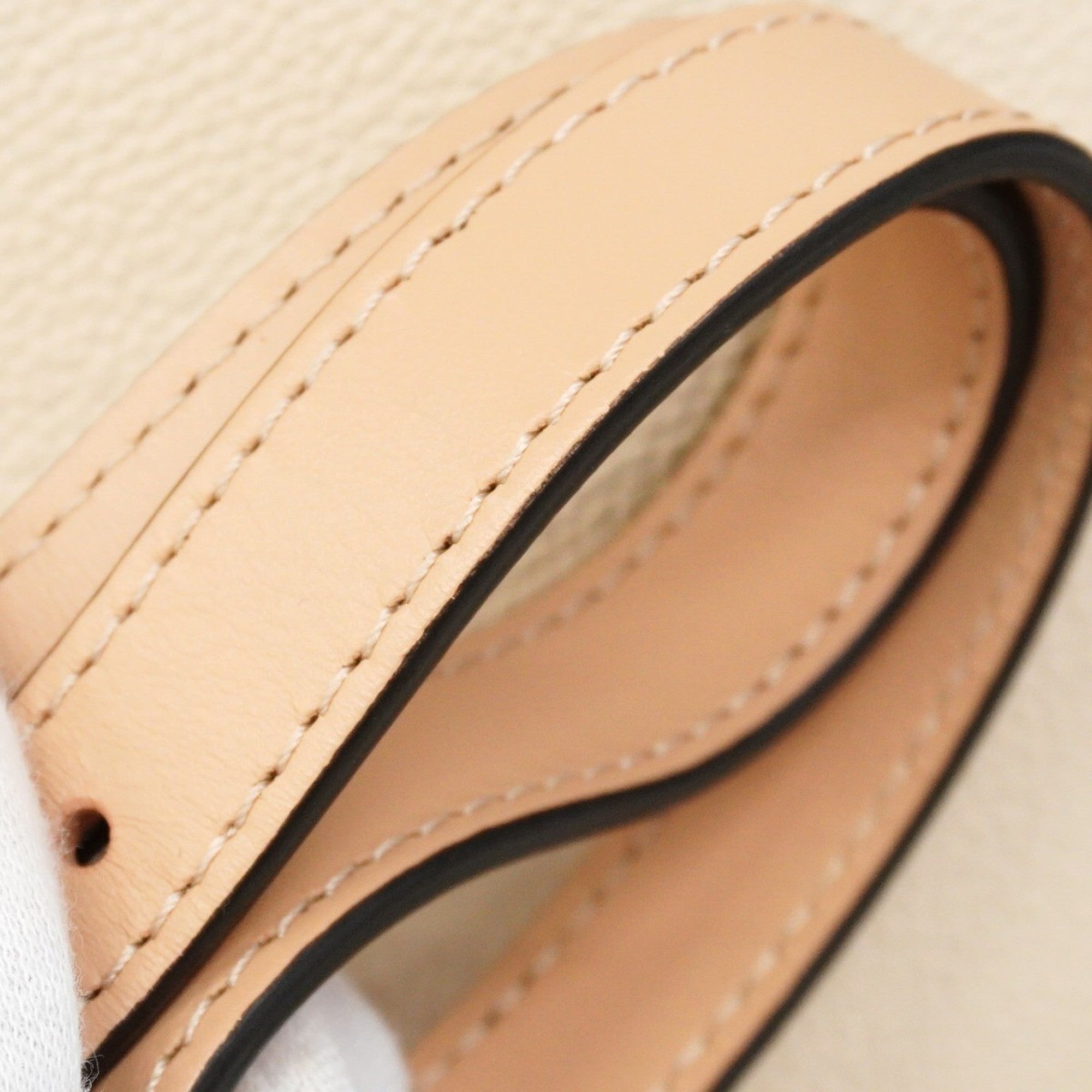 LOV Monogram Empreinte V Tote MM Beige Rose Creme 2-Way Bag for Women (P1595064)