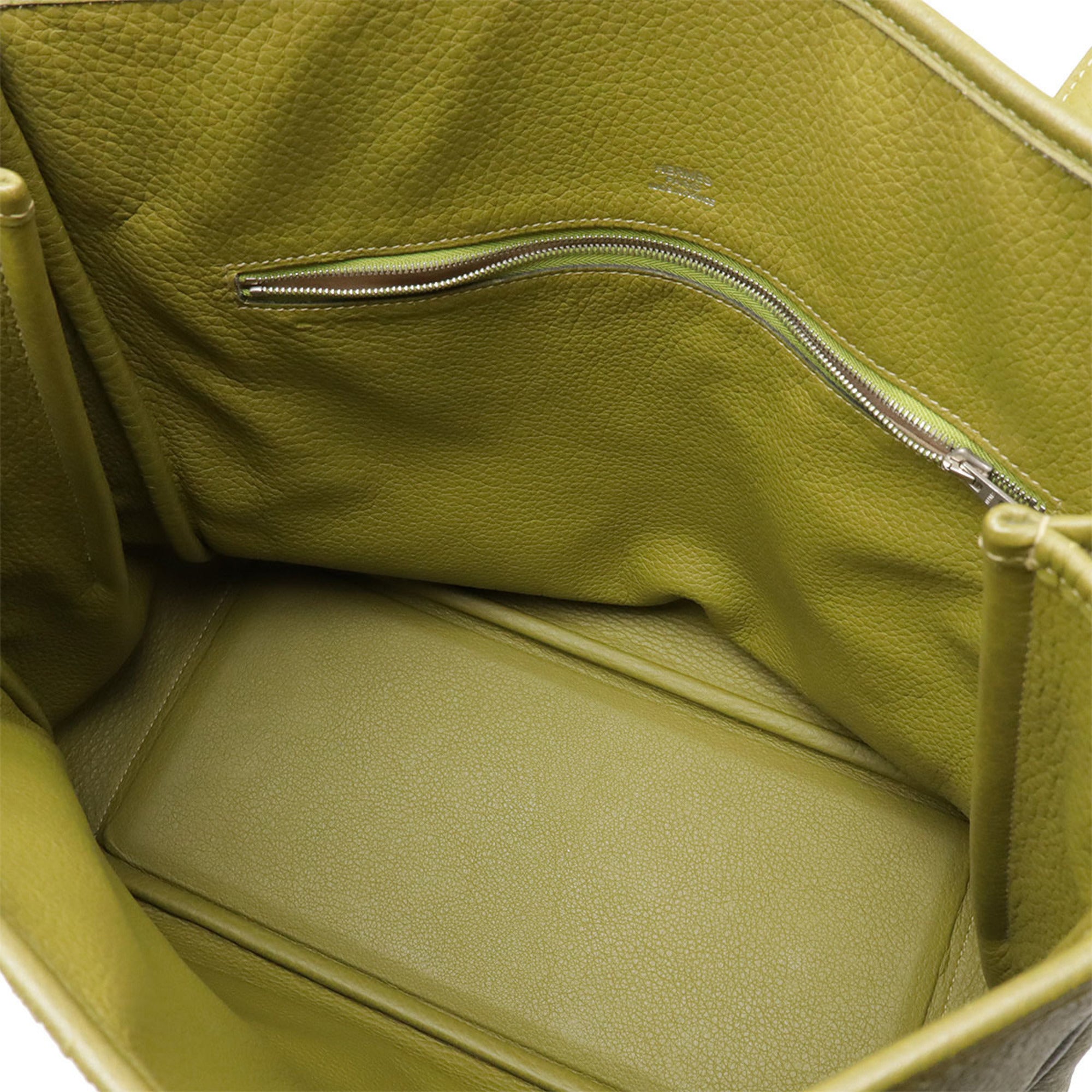 HMS Victoria Cabas 32 Tote/Shoulder Bag in Taurillon Clemence Leather, Anise Green, K Stamped