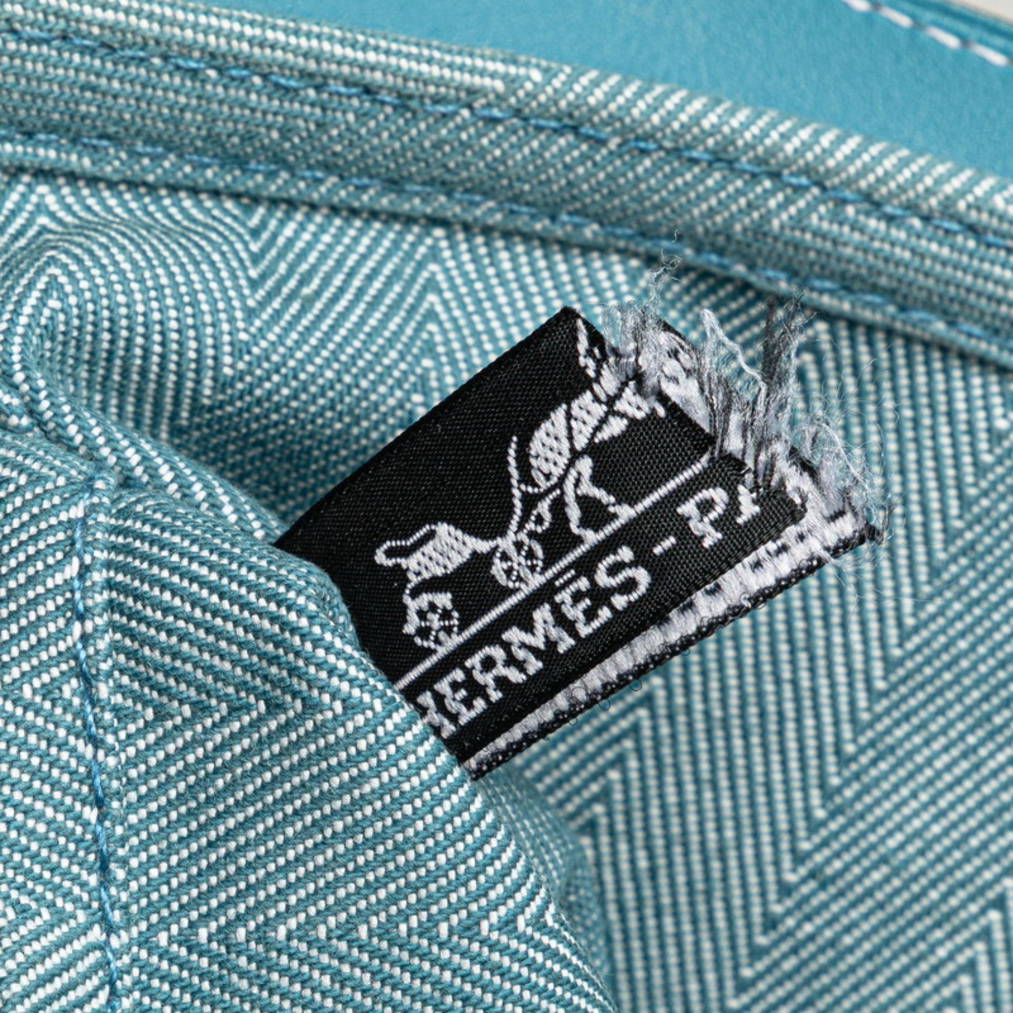 HMS Hermès Valparaiso PM Handbag in Blue Jean Toile Chevron Leather for Women