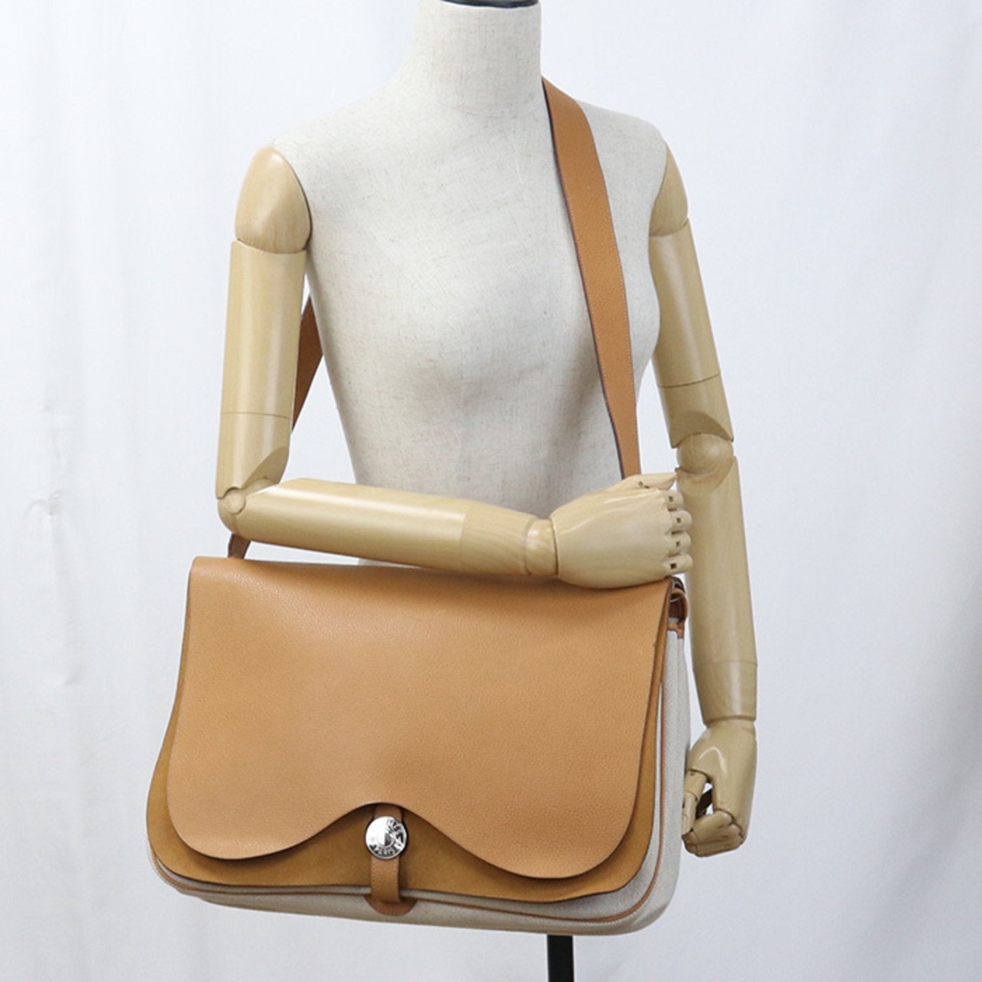 HMS Sac Colorado GM Shoulder Bag, Beige, with I Stamp