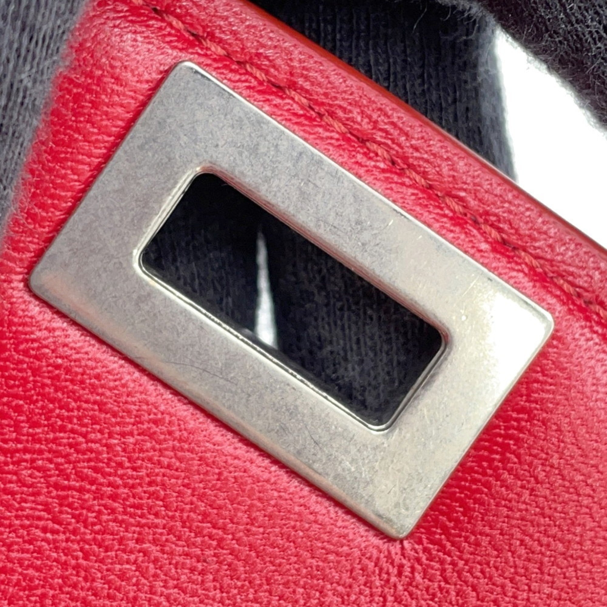 CLNI Classic Box Medium Leather Shoulder Bag 189173DLS CELINE