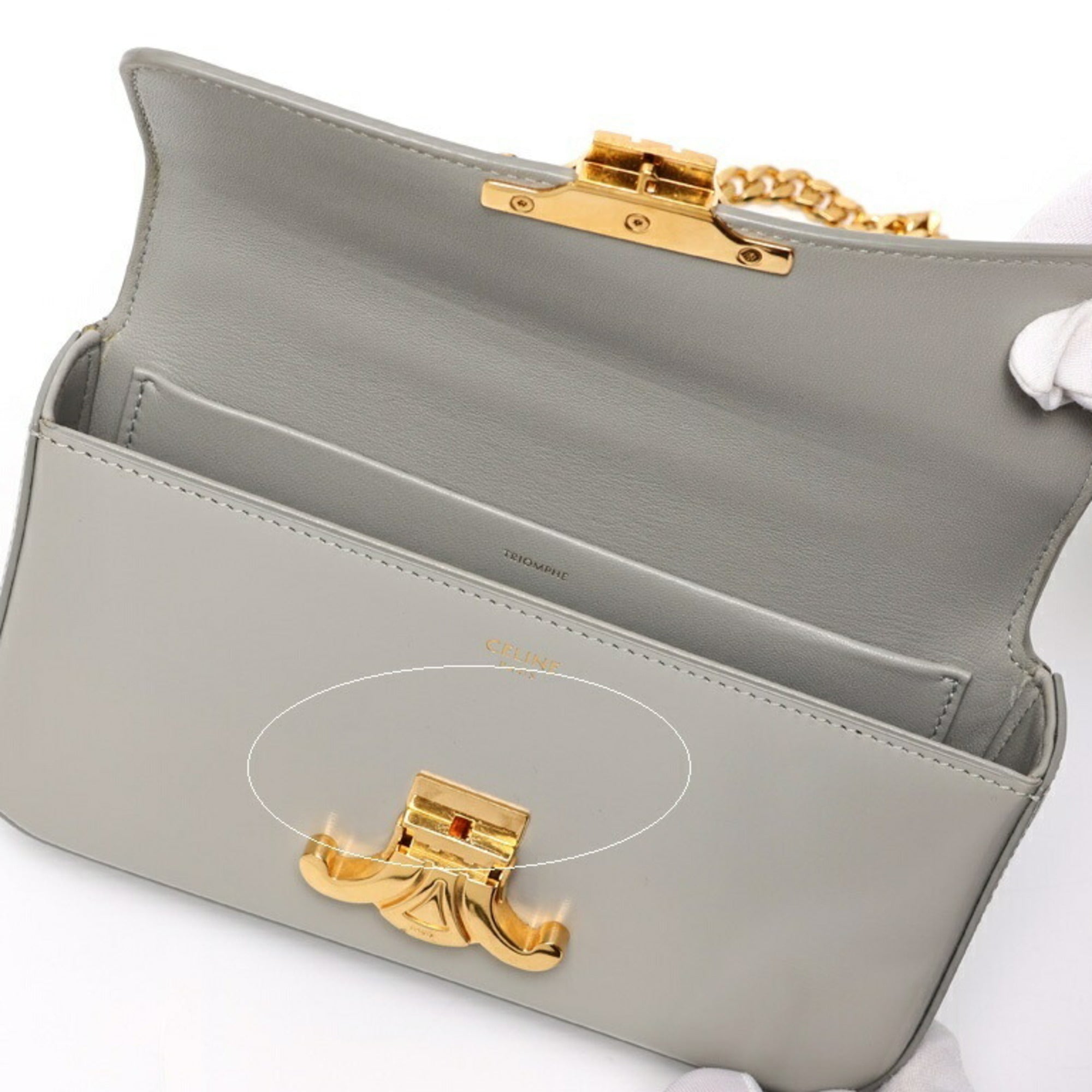 CLNI Triomphe Chain Shoulder Bag Claude 19799 Shiny Calfskin Grey K-157900