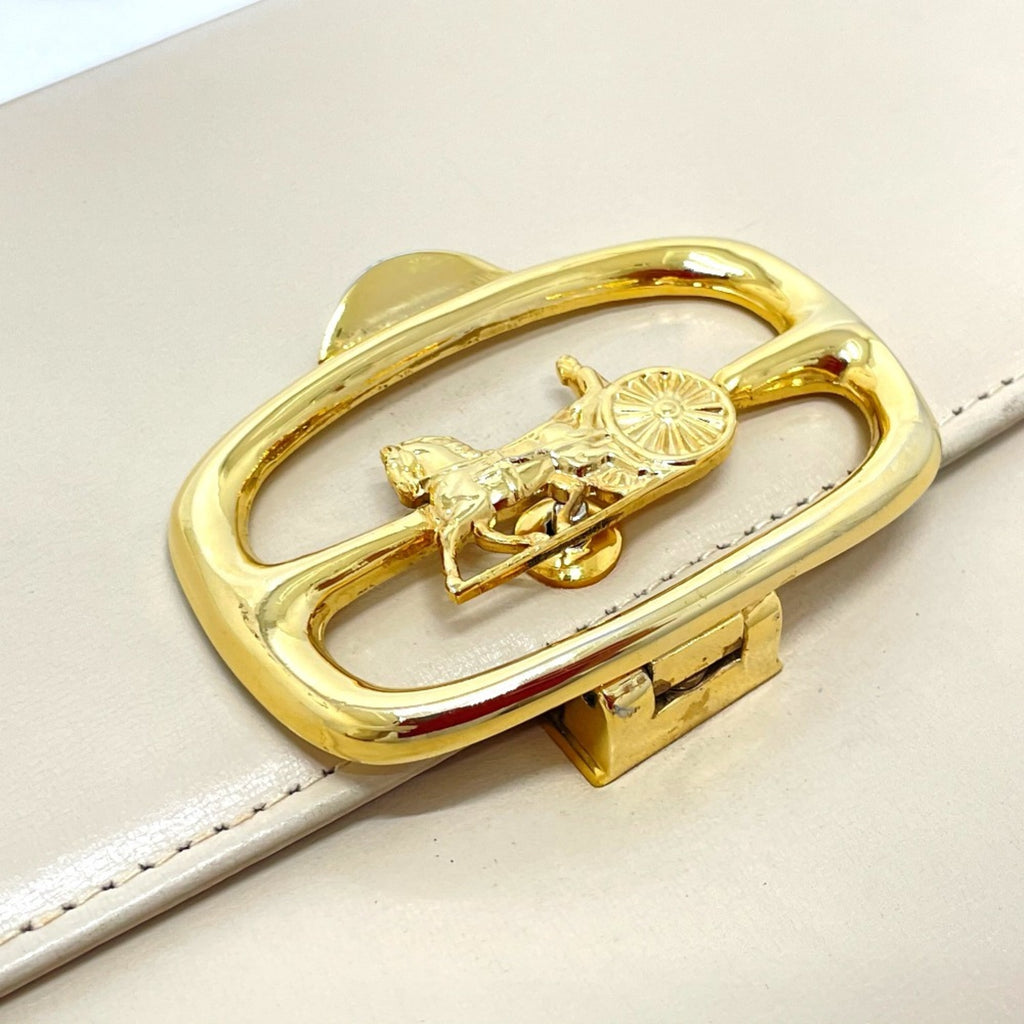 CLNI Vintage Carriage Hardware Shoulder Bag in Beige Leather with Gold