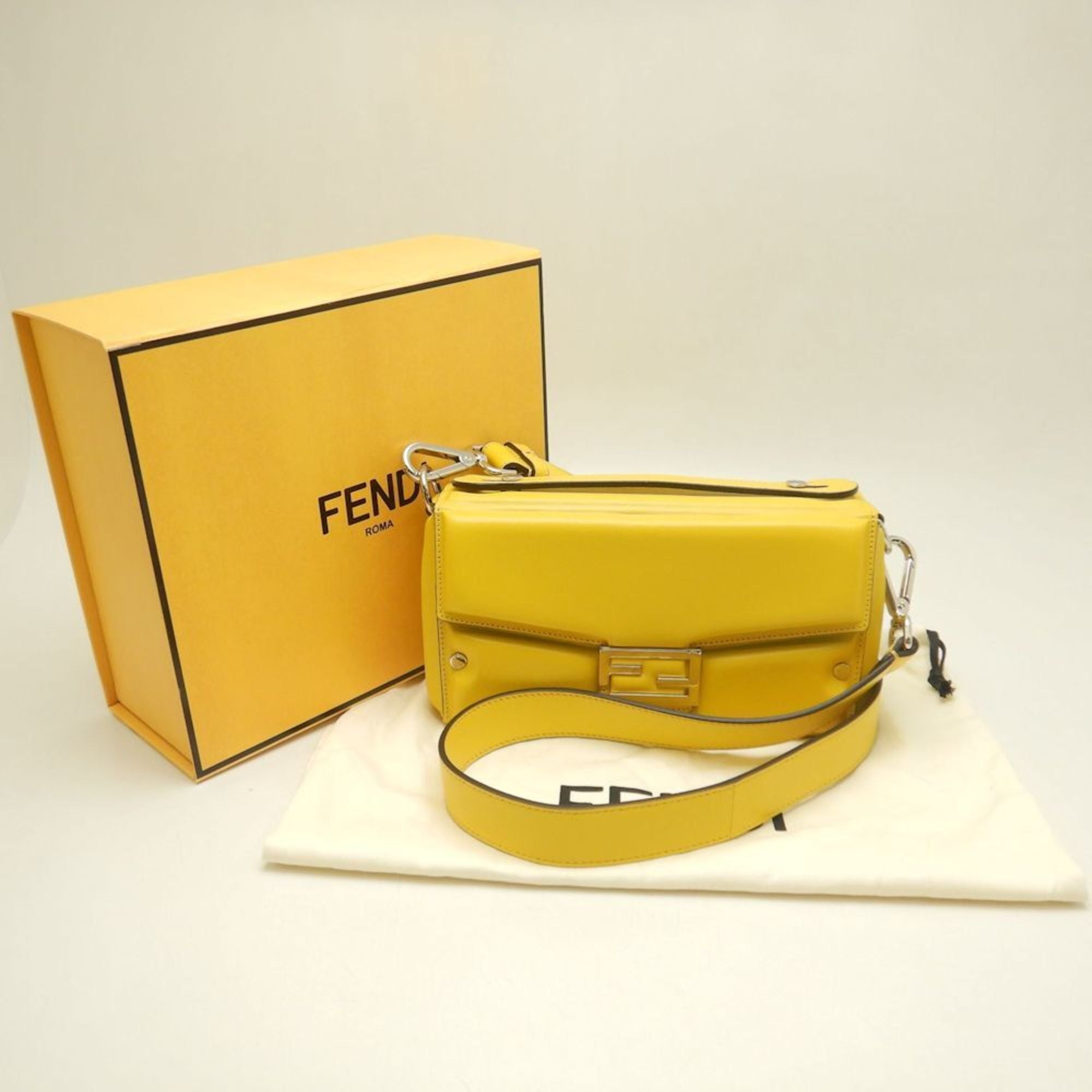 FDI Bucket Soft Trunk 7VA565 Shoulder Bag in Yellow Leather, Women's, 253059