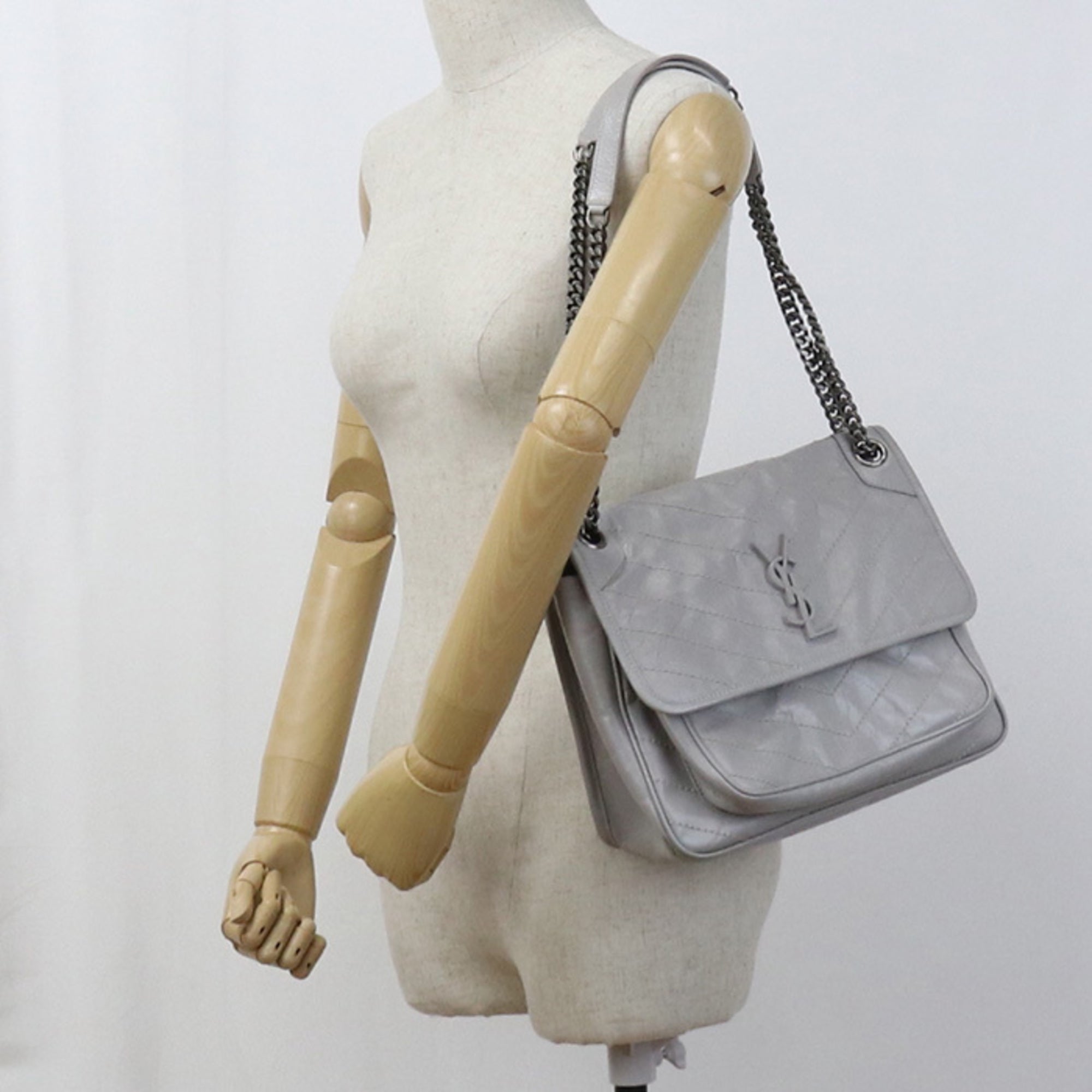 SLT LAURENT Niki Shoulder Bag SL95389 (498894) with Chain, Gray, Women's