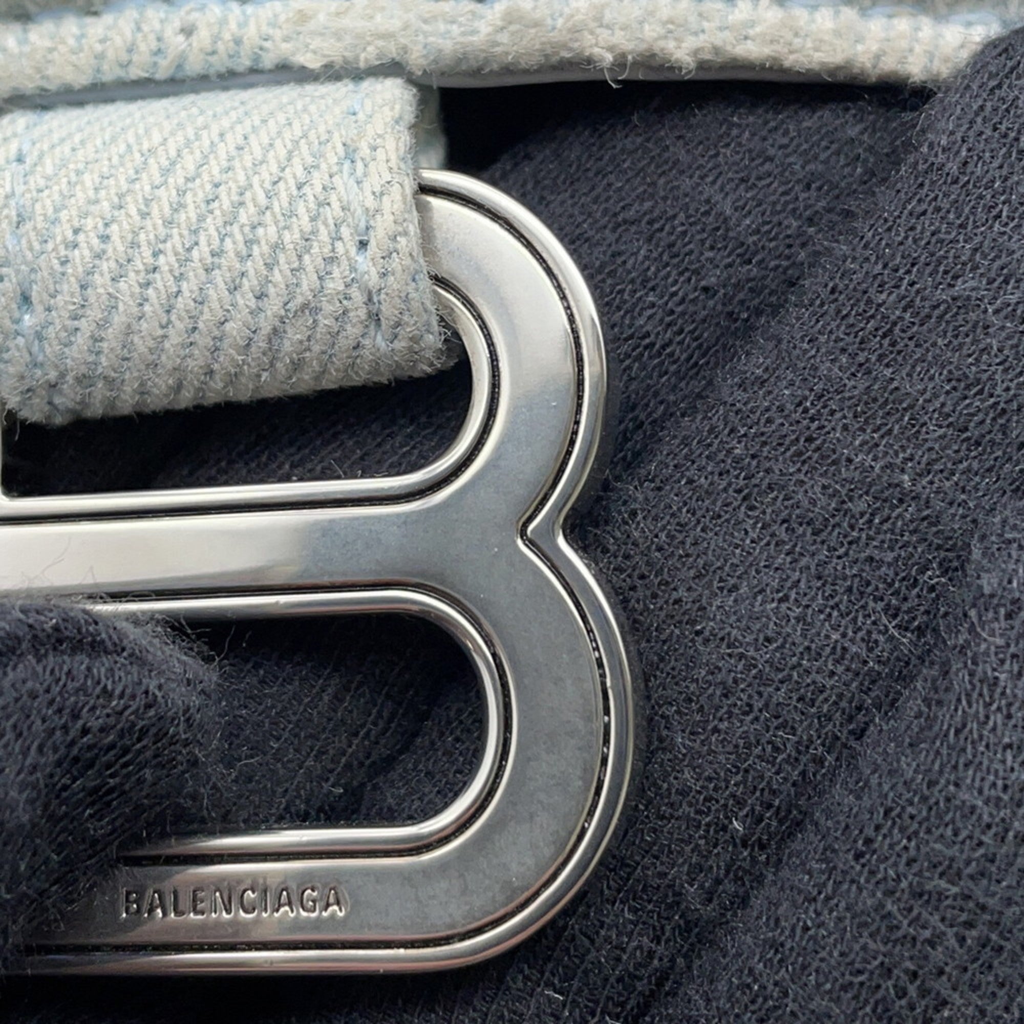 BLCG Chain Shoulder Bag in Crushed Medium Denim 716393 BALENCIAGA 2-way