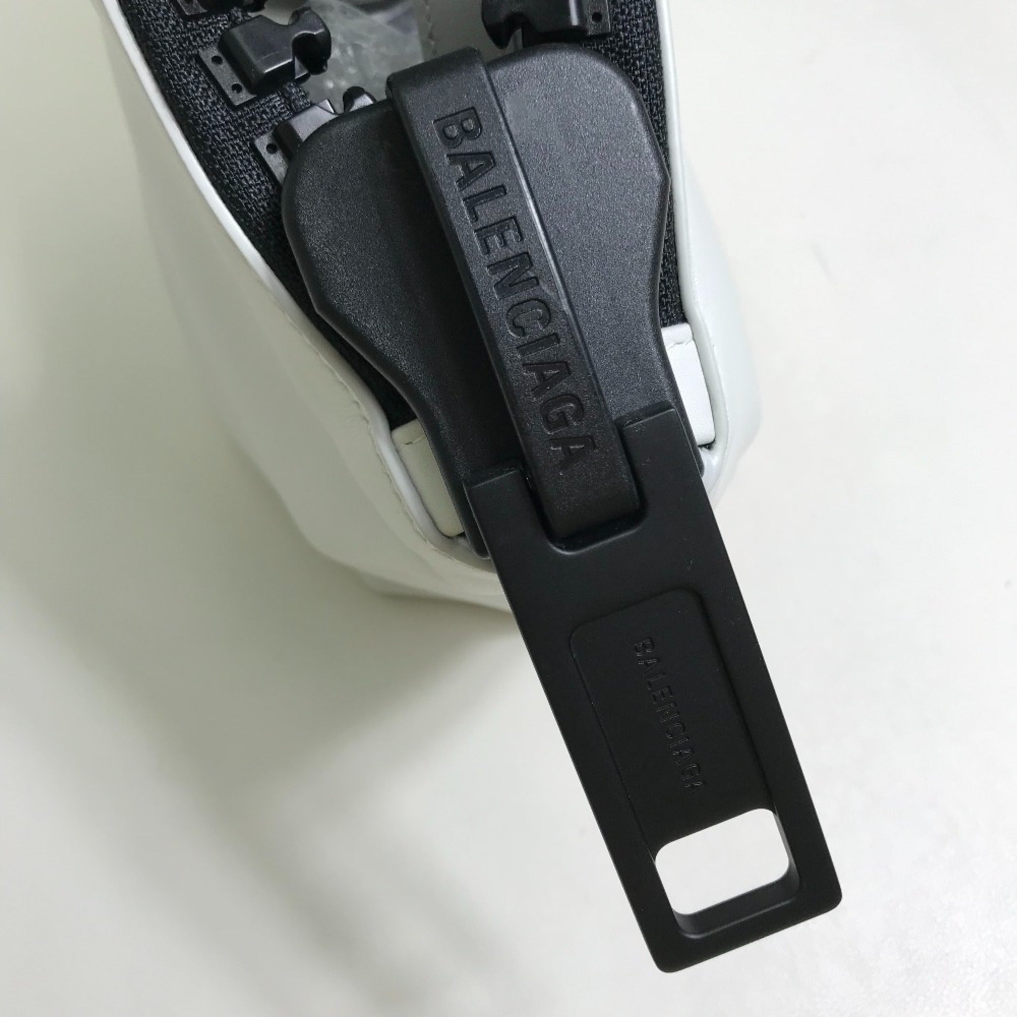 BLCG 661854 Mega Zip 2-Way Bag, Shoulder Bag/Handbag, Leather, Women's, White/Black