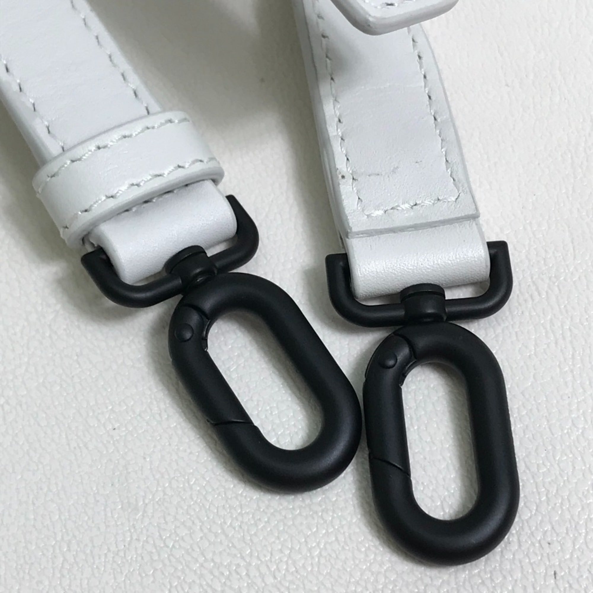 BLCG 661854 Mega Zip 2-Way Bag, Shoulder Bag/Handbag, Leather, Women's, White/Black