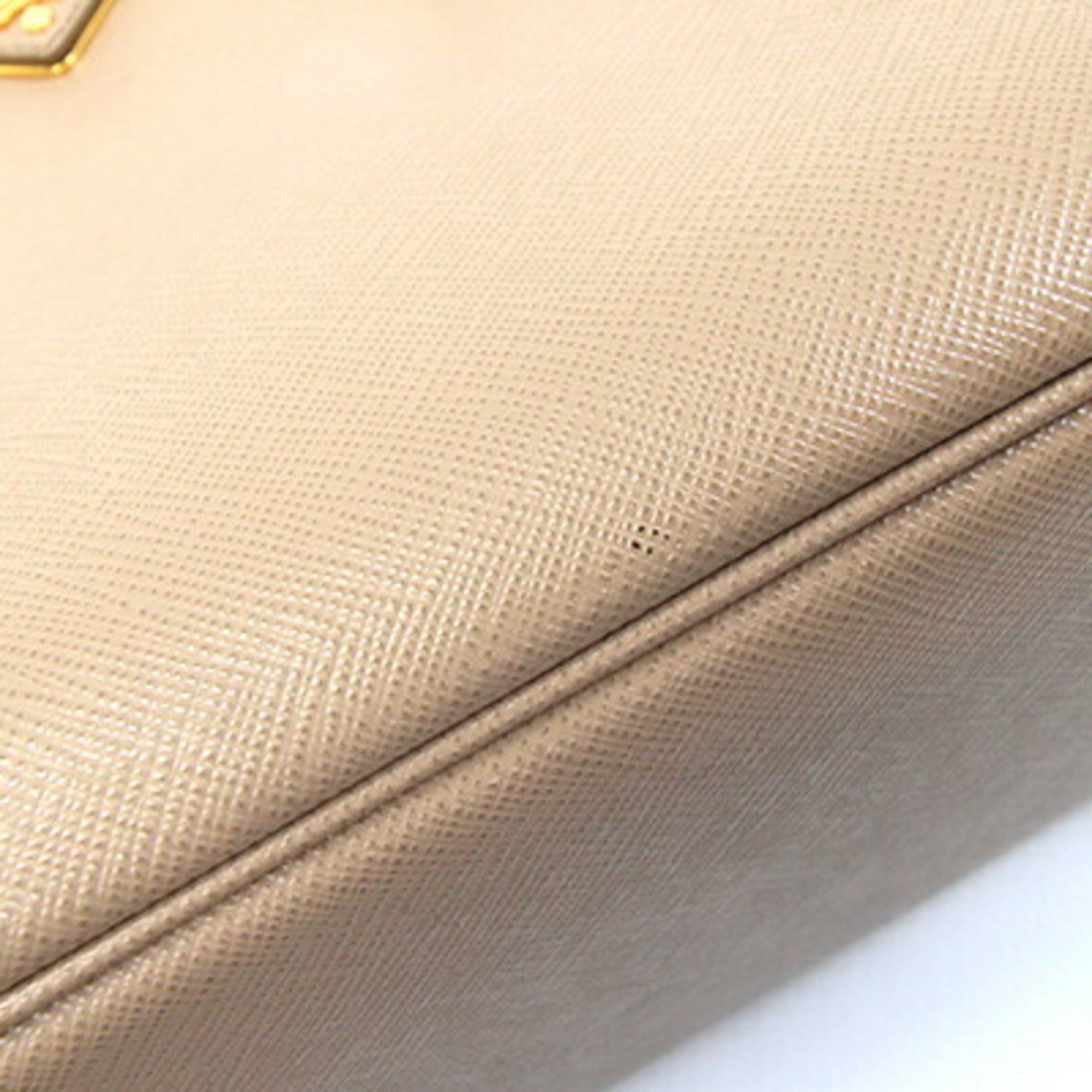 PDA Galleria handbag 1BA863 beige leather shoulder bag/crossbody bag for women.