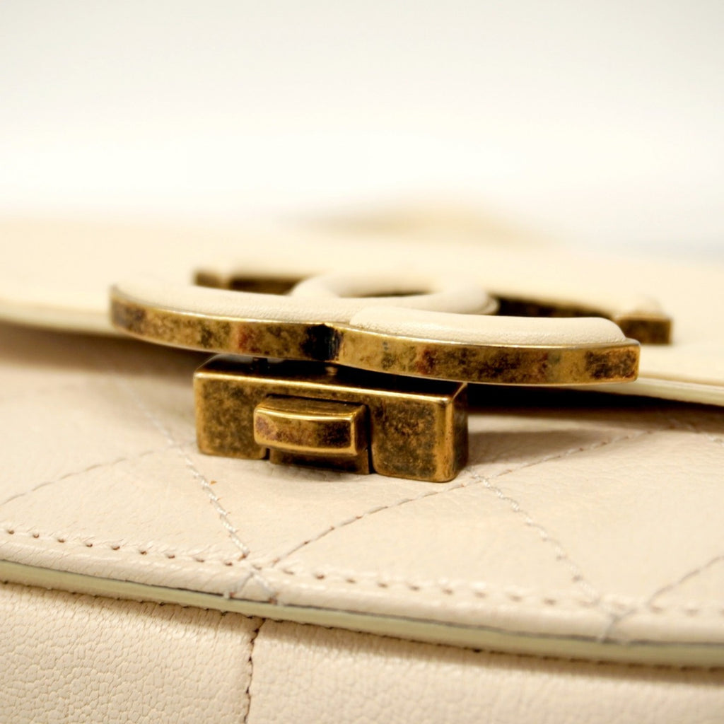 CHL Matelasse Chain Leather Handbag, White, 2-Way Bag for Women