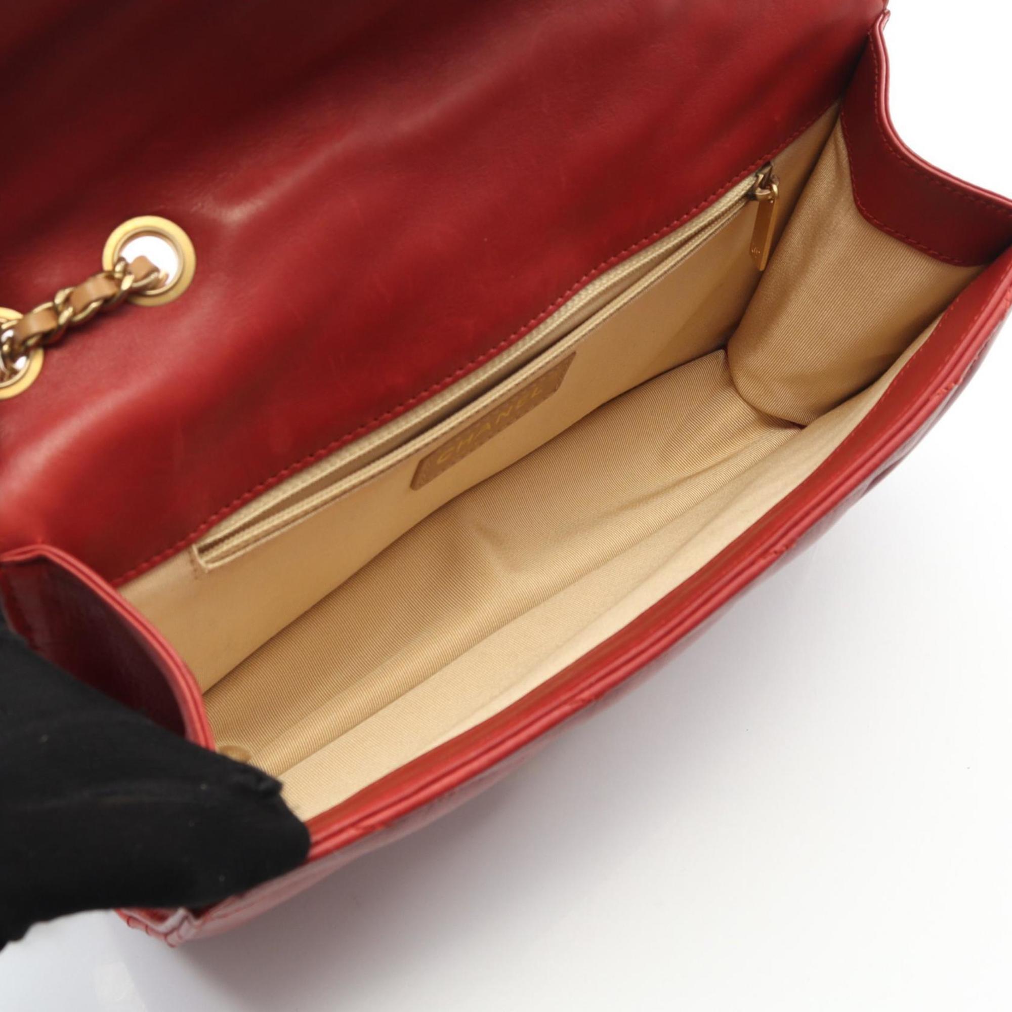 CHL bias stitch shoulder bag in lambskin leather, red.