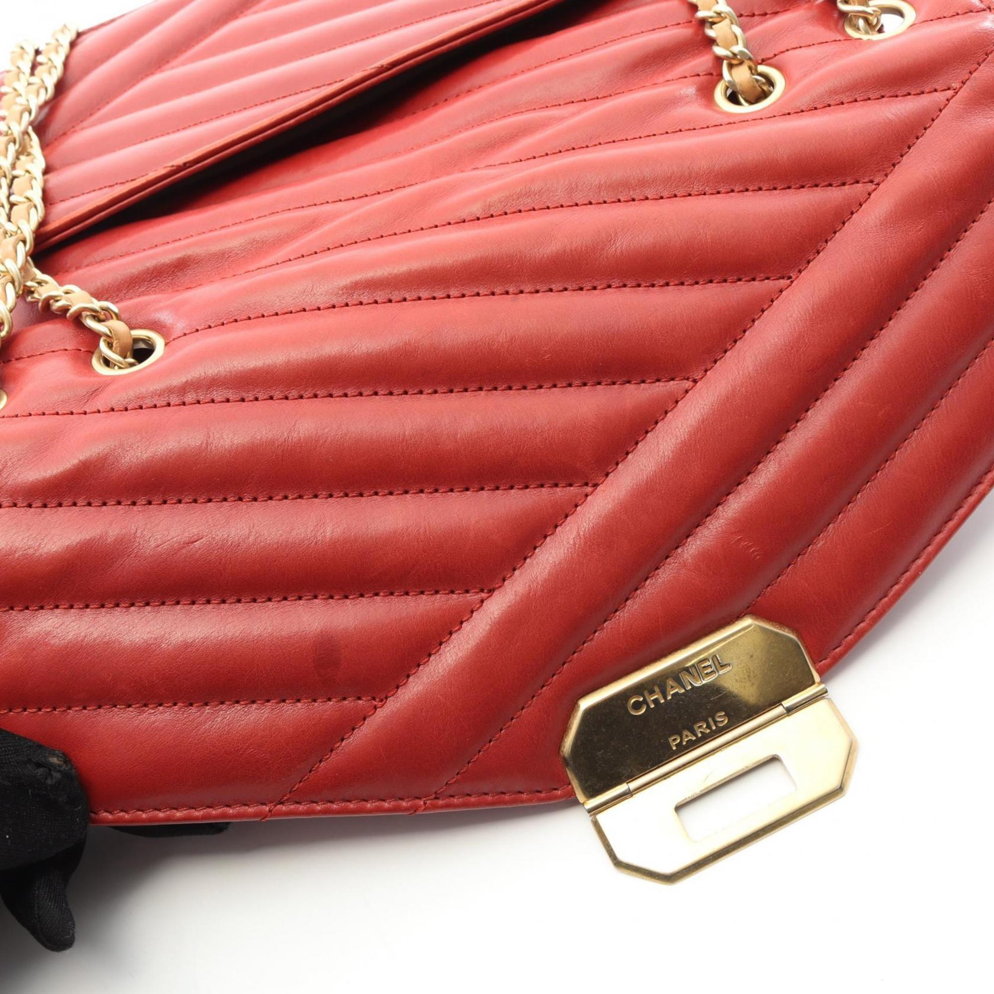 CHL bias stitch shoulder bag in lambskin leather, red.