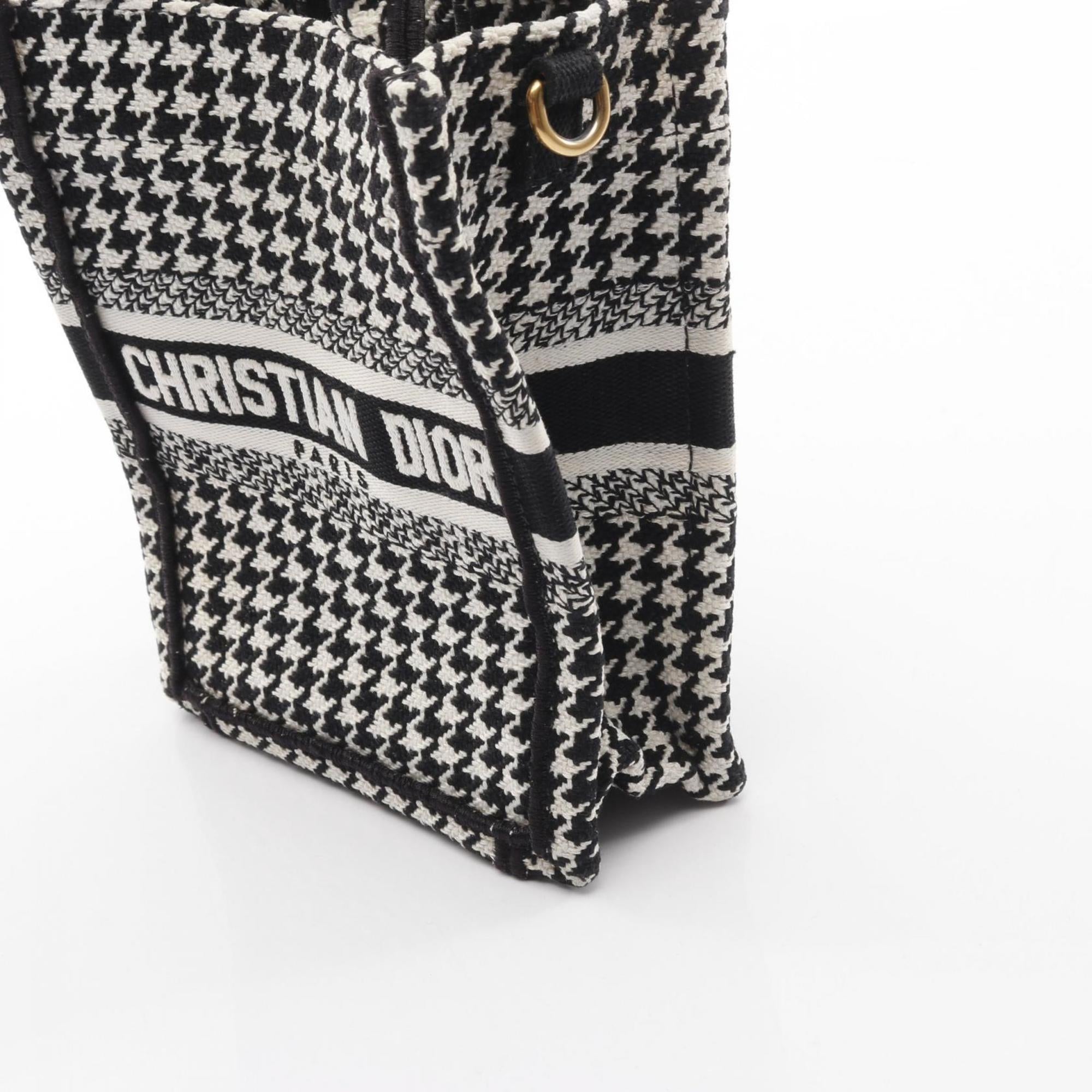 CRD Dior Dior BOOK TOTE Vertical Bag, Mini Phone Handbag, Canvas, Women's, Black and White
