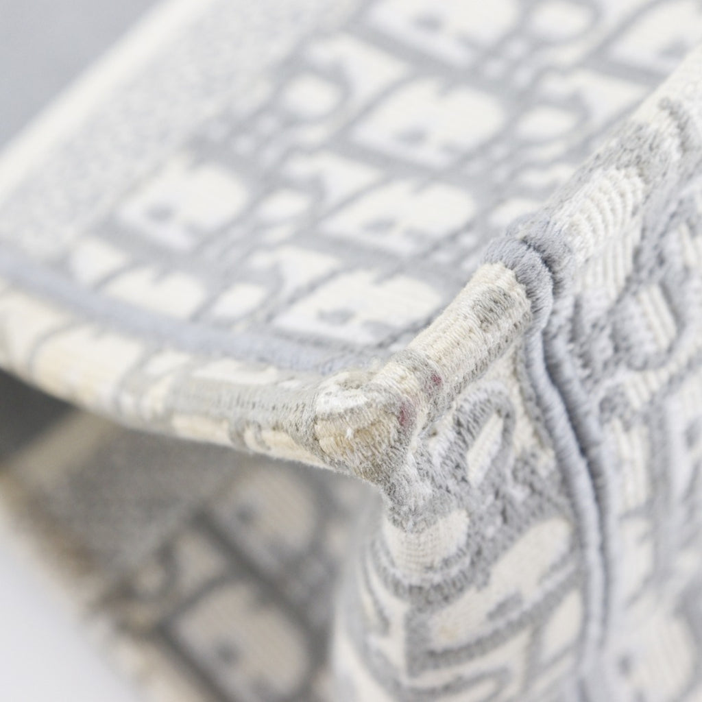 CRD Dior Book Tote Medium Bag, Oblique Embroidery, Cotton, Made in Italy, Light Gray, A4 Size, Open, Women's
