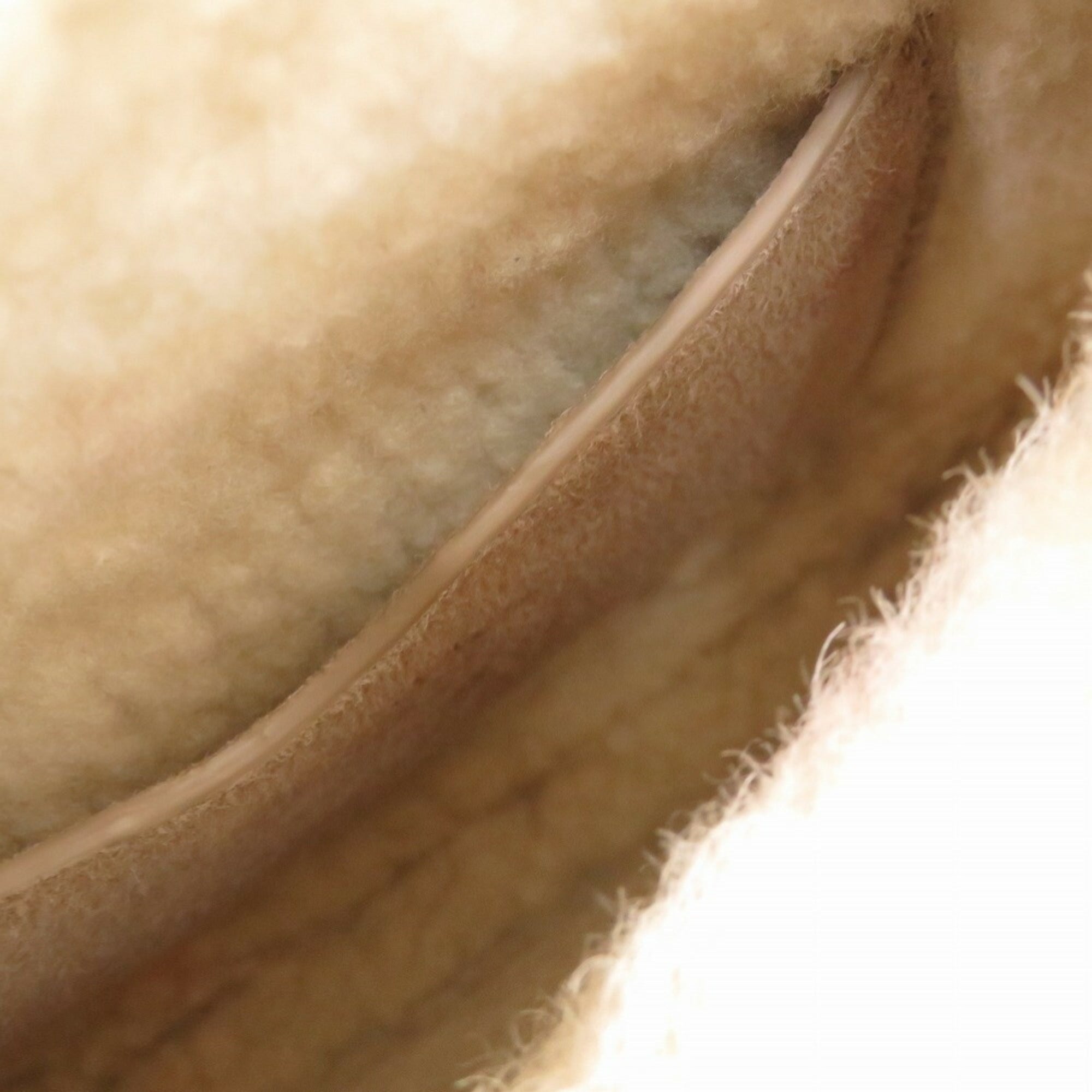 CRD Dior Bobby Shearling Suede Mouton Beige Shoulder Bag 0340