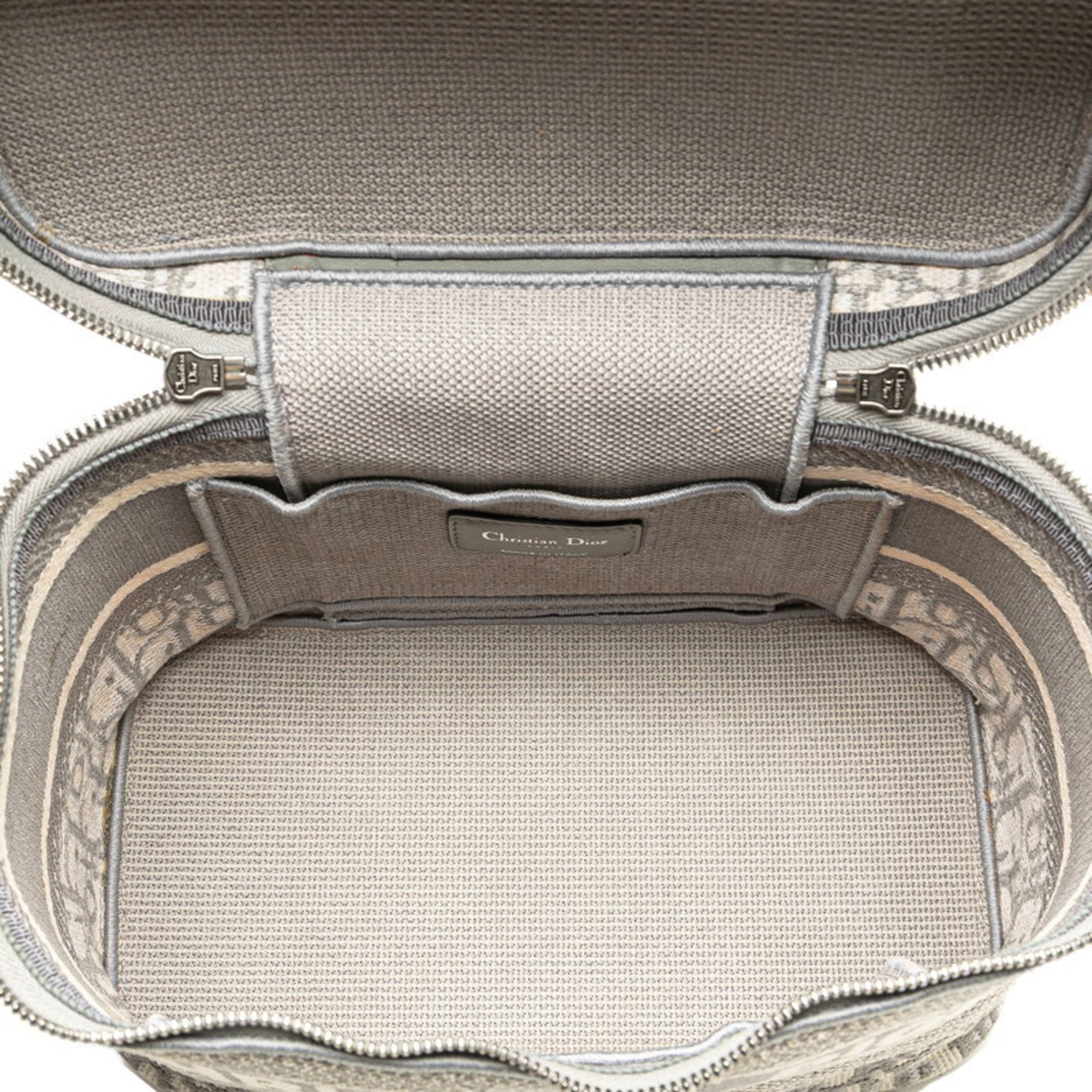 CRD Dior Dior Oblique Travel Vanity Handbag in Gray and White Canvas for Women